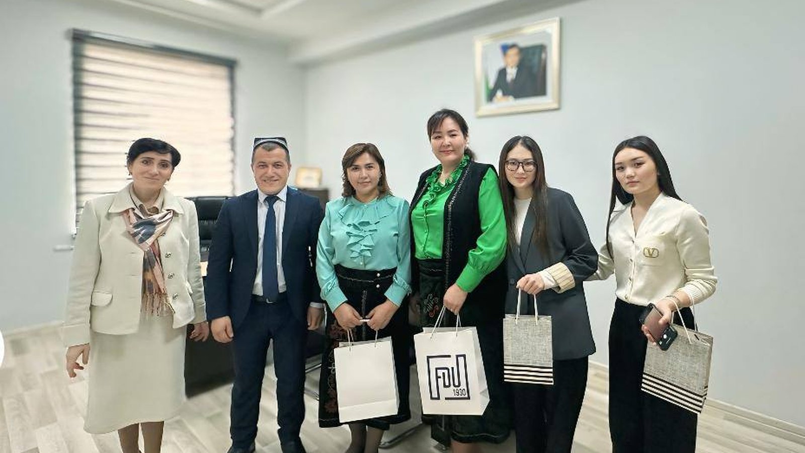 Преподаватели и студенты Кыргызско-Узбекского международного университета имени Б. Сыдыкова прошли стажировку в Ферганском государственном университете