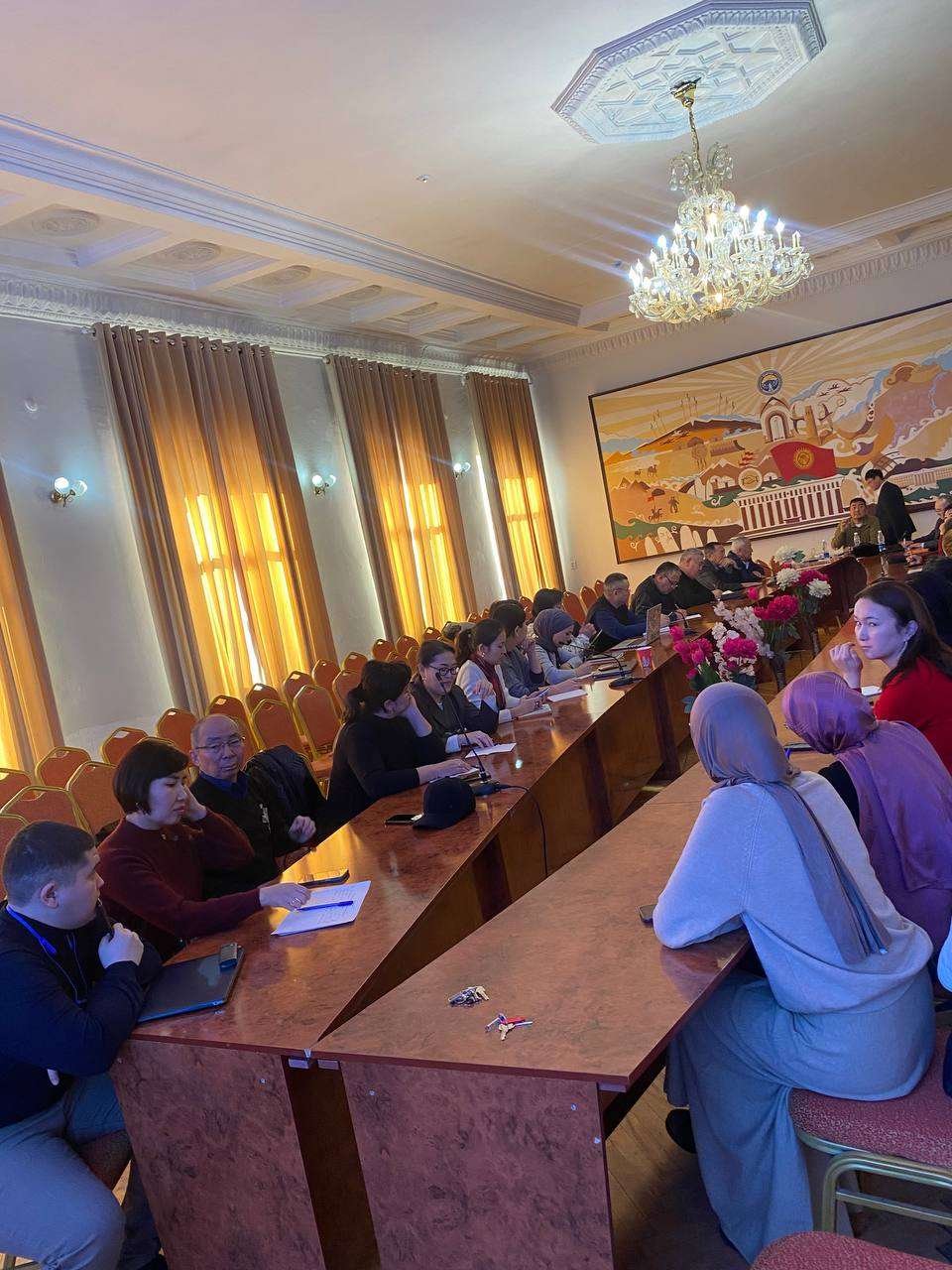 «PhD диссертацияга коюлган эл аралык талаптар» аталышындагы тегерек стол өткөрүлдү
