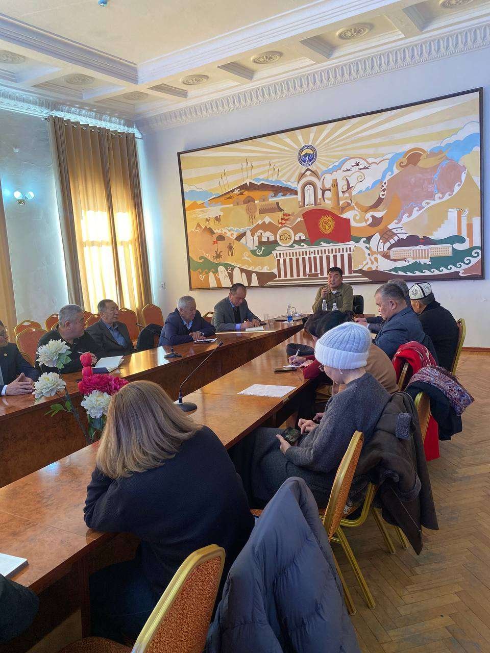 «PhD диссертацияга коюлган эл аралык талаптар» аталышындагы тегерек стол өткөрүлдү
