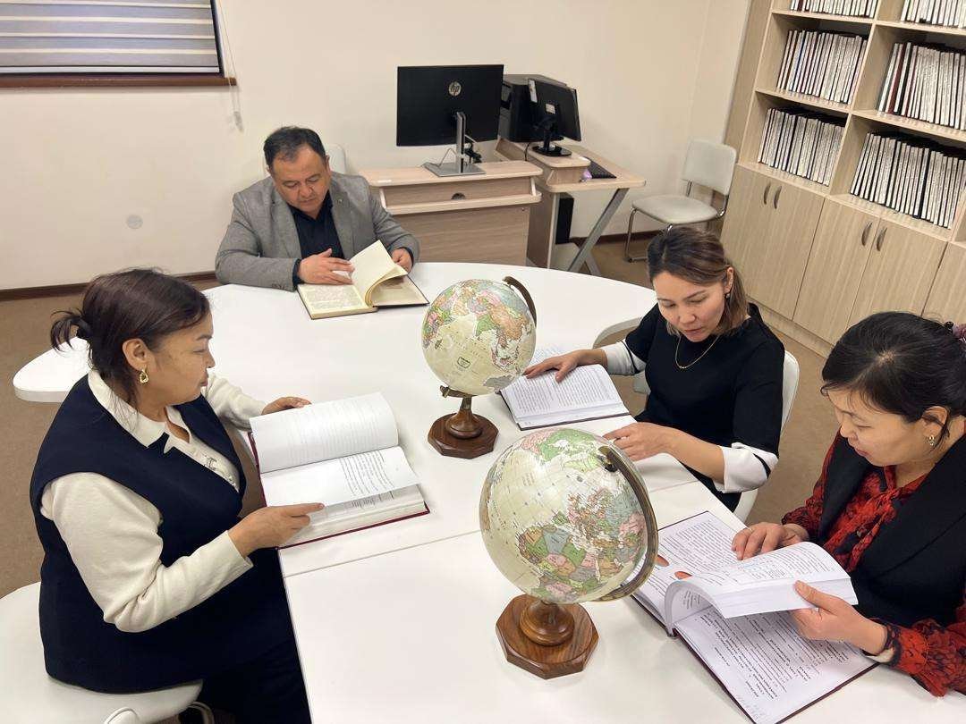 ОшМУнун PhD докторанттары илимий-стажировкага кетишти