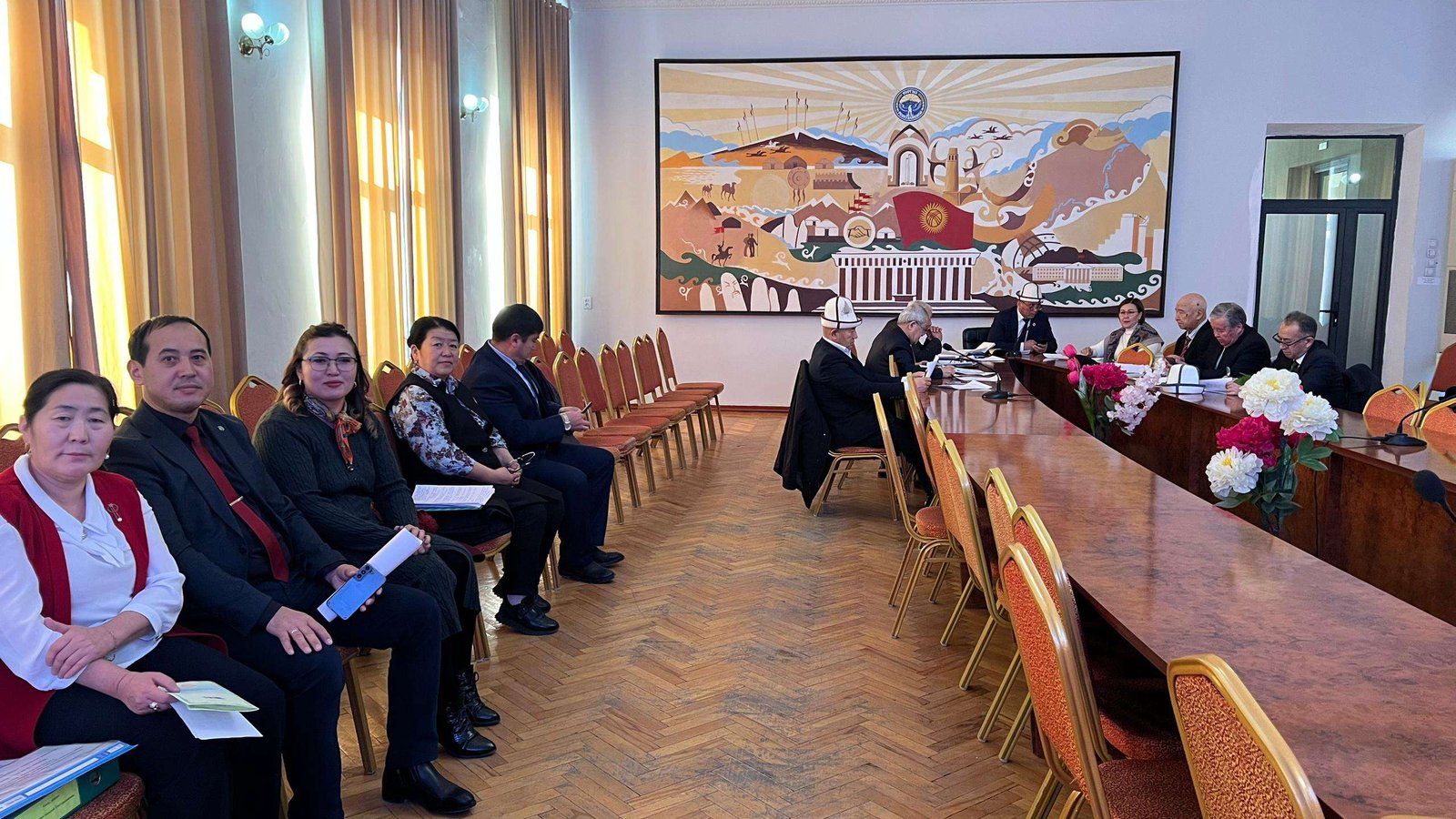 Изденүүчүлөр илимий техникалык кеңеште отчет беришти
